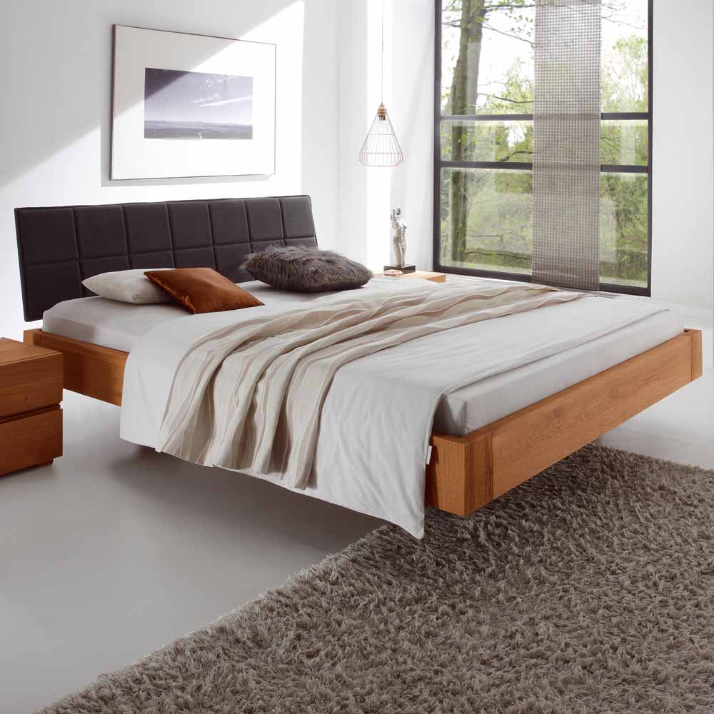 TopDesign Schlafzimmer Bett aus Eiche Massivholz Polsterkopfteil in Grau Stoff