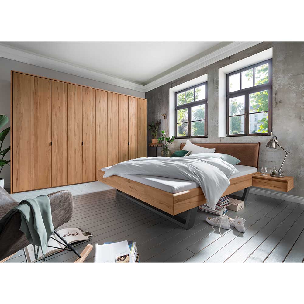 Life Meubles Schlafzimmer Möbel in Kernbuche Massivholz Industry und Loft Stil (vierteilig)