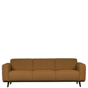 Basilicana Dreisitzer Sofa in Bernsteinfarben Stoff Armlehnen