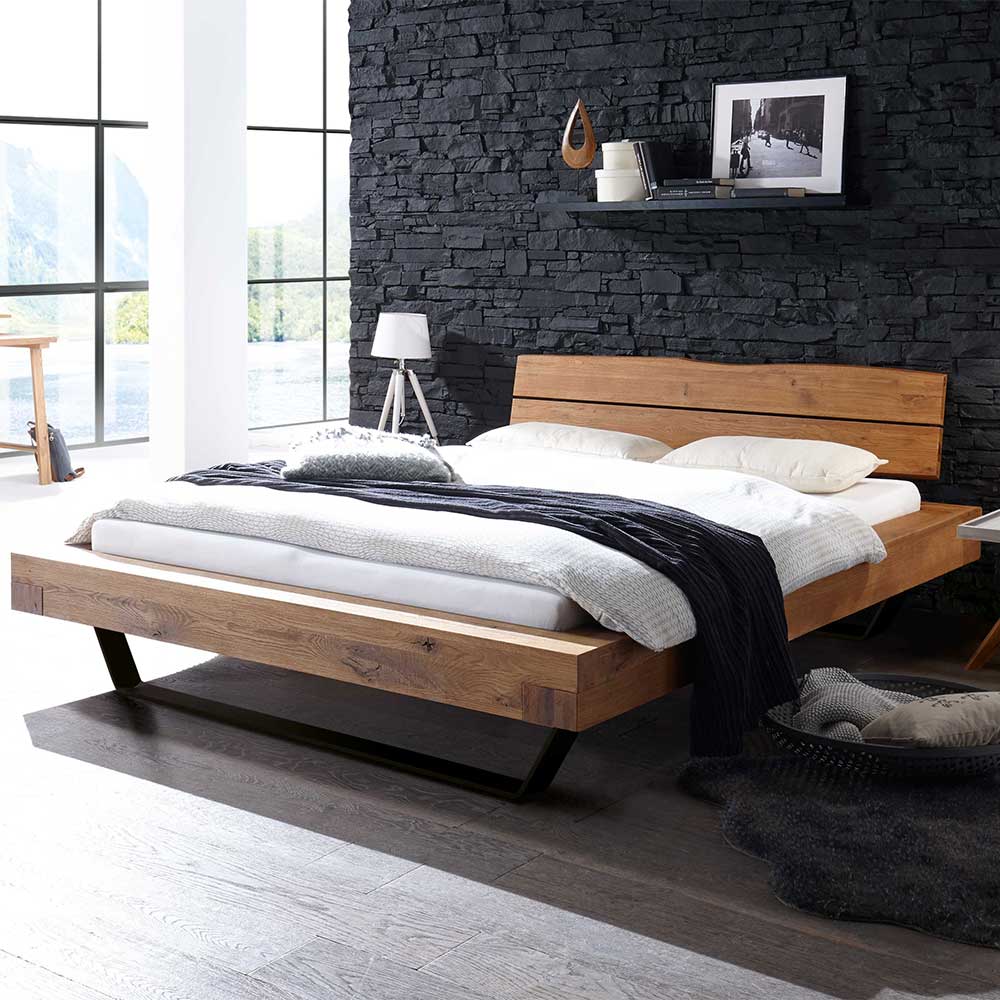 TopDesign Niedriges Bett aus Wildeiche Massivholz und Metall Loft Design