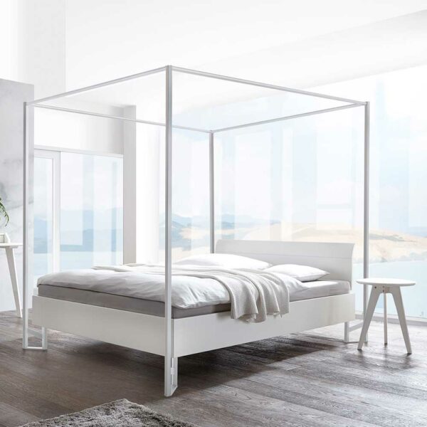 TopDesign Himmelbett Skandi Stil weiß aus Buche Massivholz Metall