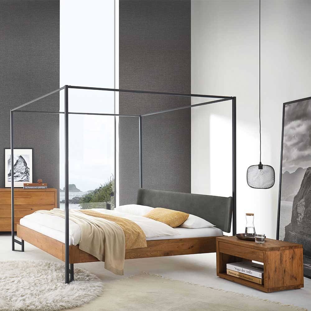 TopDesign Himmelbett Factory Style aus Wildeiche Massivholz Metall