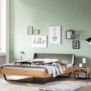 TopDesign Holz Bett 140x200 mit Bügeln aus Wildbuche Massivholz Stahl