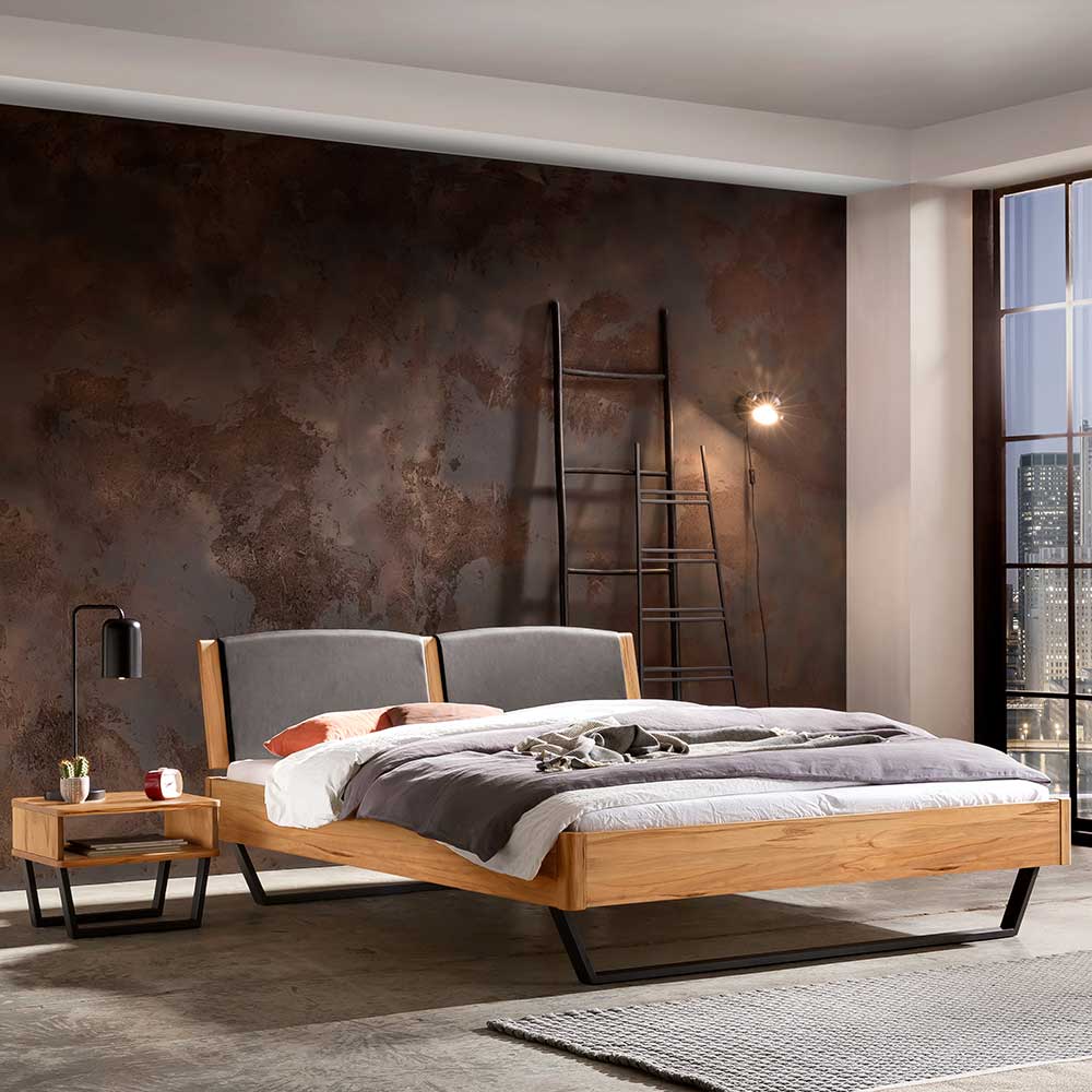 TopDesign Echtholzbett mit Kufen aus Wildbuche Massivholz & Stahl Industry und Loft Stil