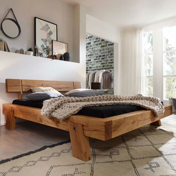 Basilicana Balkenholz Bett aus Wildeiche Massivholz Landhaus Design